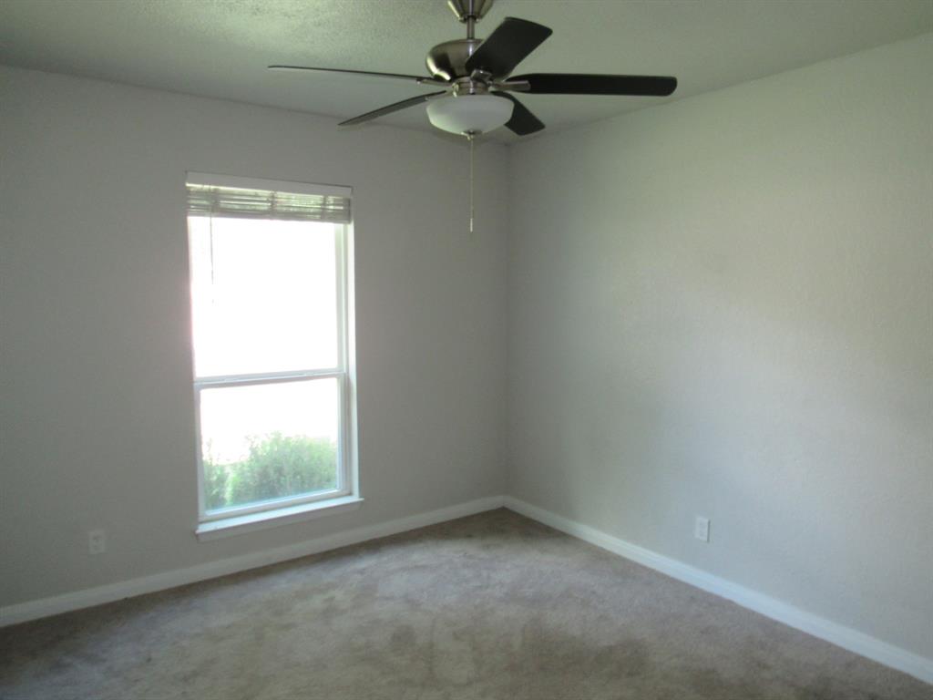2104 Dan Rowe Street Waco, TX 76704 - Photo 10 of 14 an empty room with a window