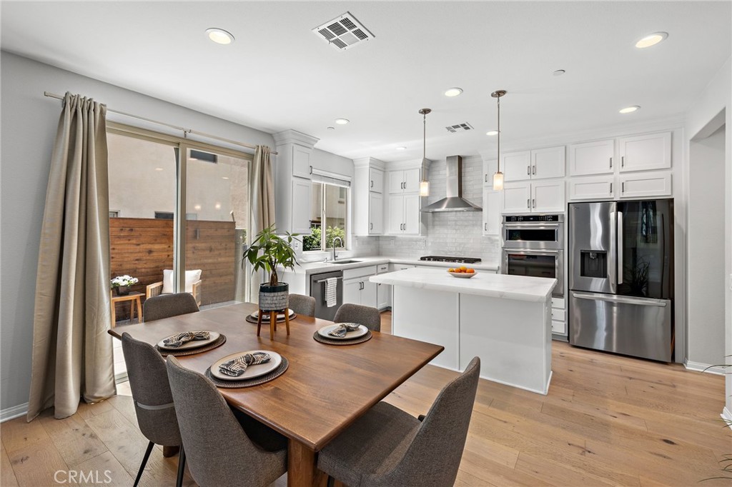 3372 Ivy Way Rancho Mission Viejo, CA 92694 - Photo 7 of 36 3372 Ivy Way Kitchen/Dining
