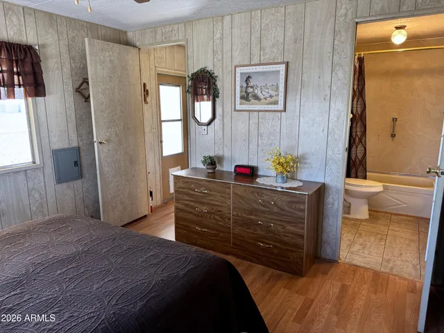 $35,900 | 2605 South Tomahawk Road, Unit 99, Apache Junction, AZ 85119