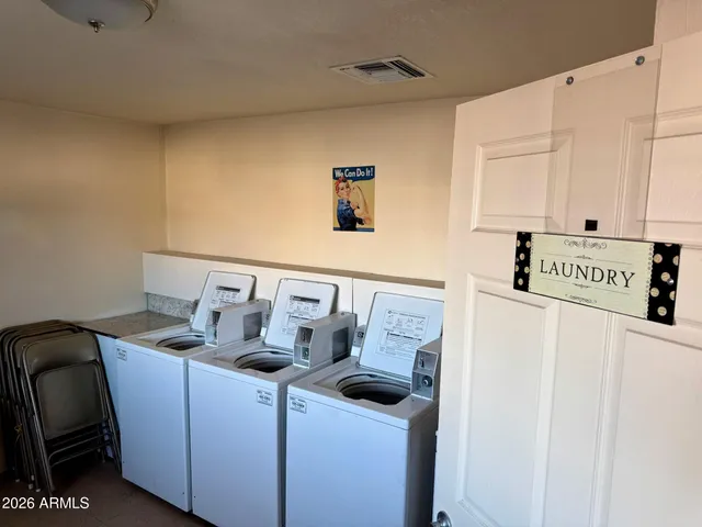 $35,900 | 2605 South Tomahawk Road, Unit 99, Apache Junction, AZ 85119