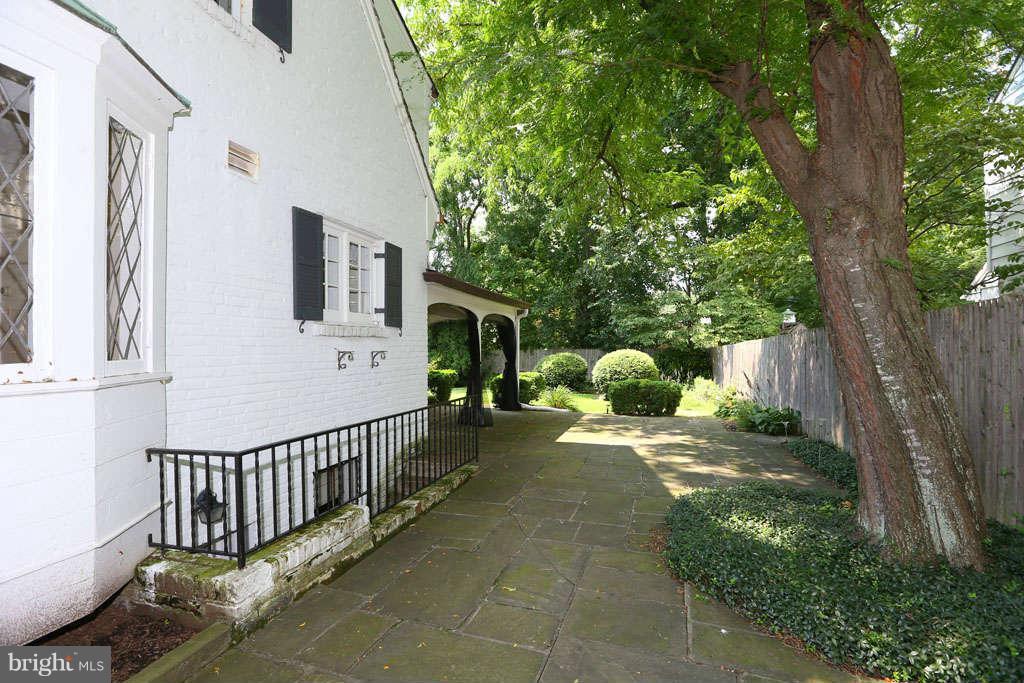 5200 Westport Road Chevy Chase, MD 20815 - Photo 24 of 29 Exterior General