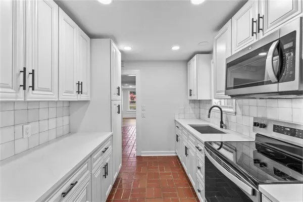 $2,600 | 1803 East Orange Avenue, Eustis, FL 32726