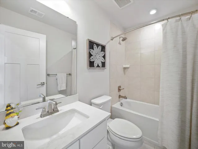 $460,000 | 10720 Lamoka Lane, New Market, MD 21774