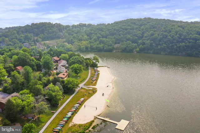 $460,000 | 10720 Lamoka Lane, New Market, MD 21774