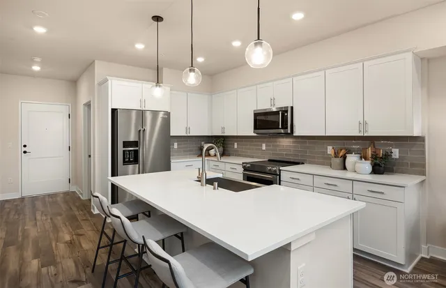 $474,990 | 6901 Northeast 184th Lane, Unit 310, Kenmore, WA 98028