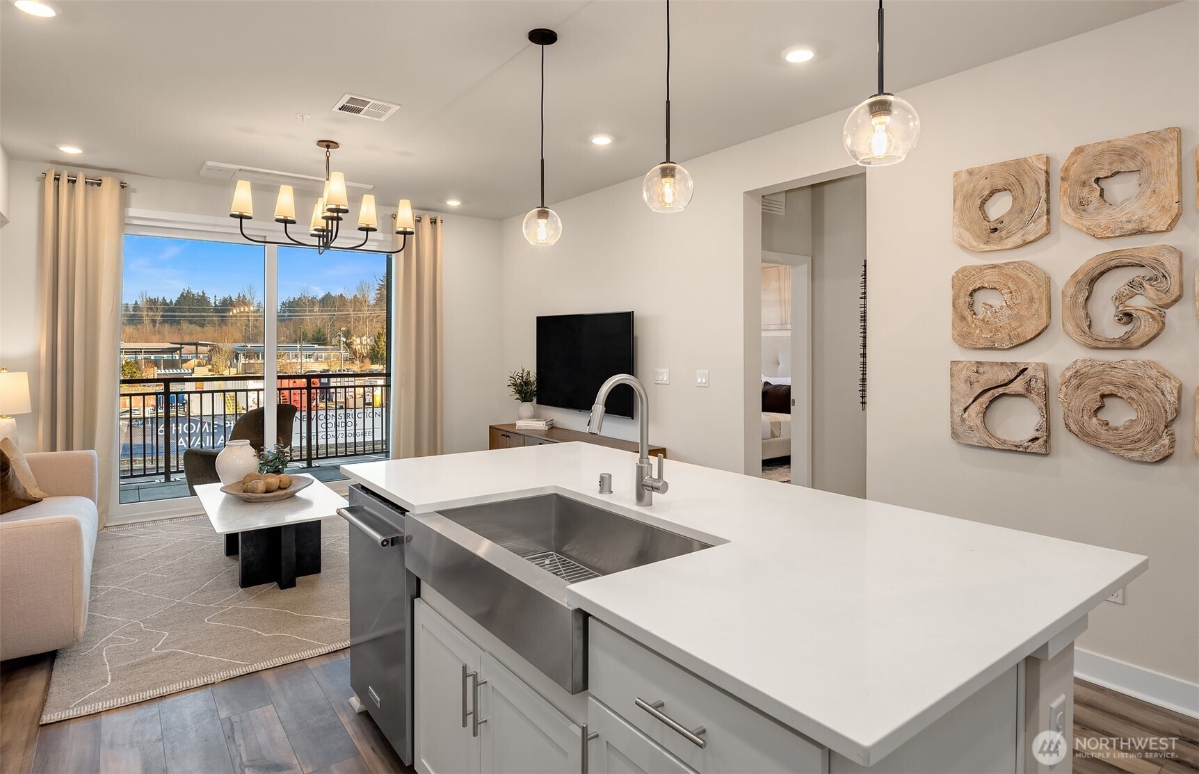 6901 Northeast 184th Lane, Unit 310 Kenmore, WA 98028 - Photo 5 of 17