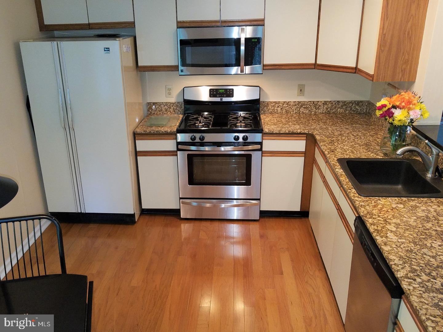 1656 Covington Road, Unit 28 Yardley, PA 19067 - Photo 5 of 25 Kitchen