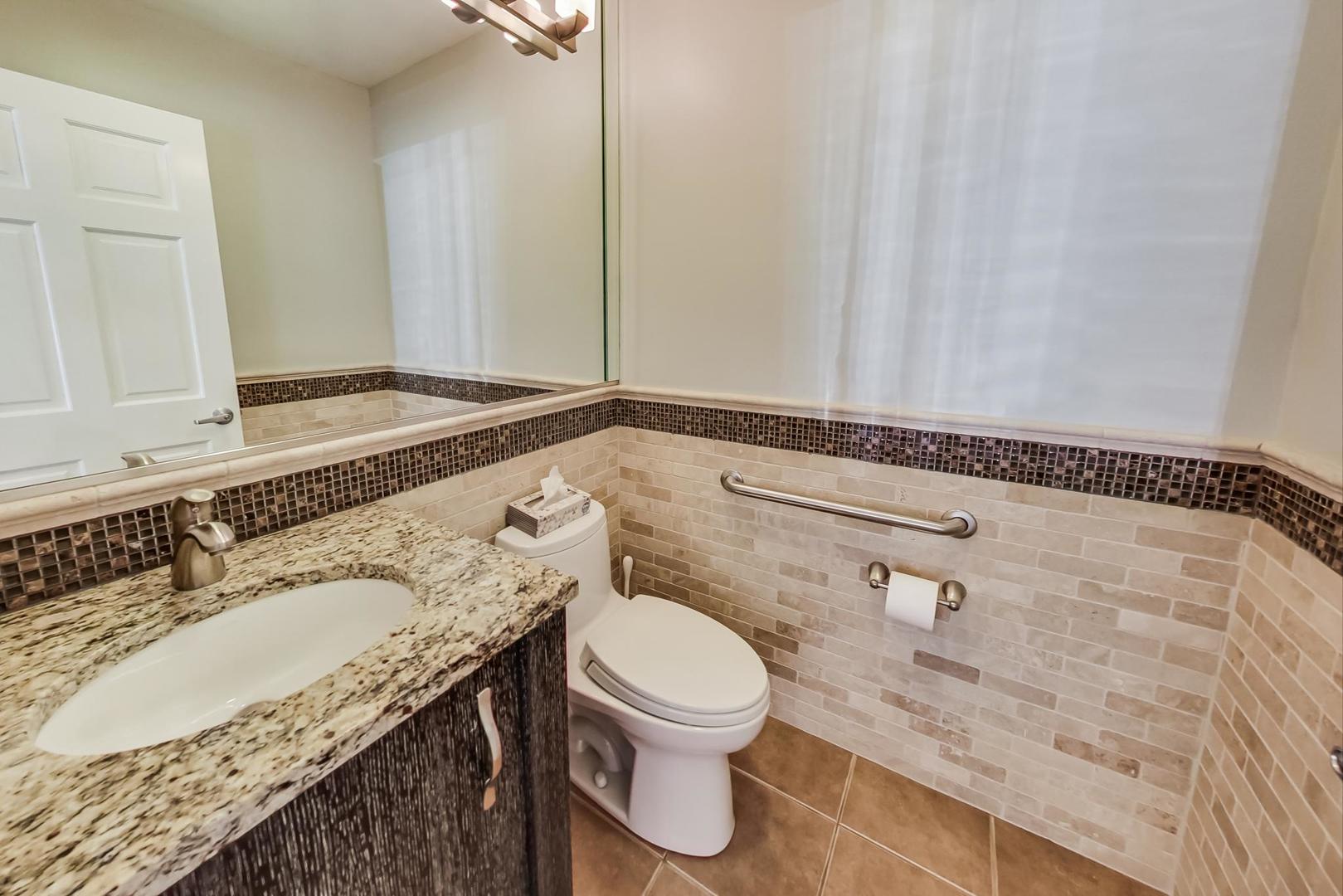 922 Leamington Avenue Glenview, IL 60025 - Photo 9 of 34