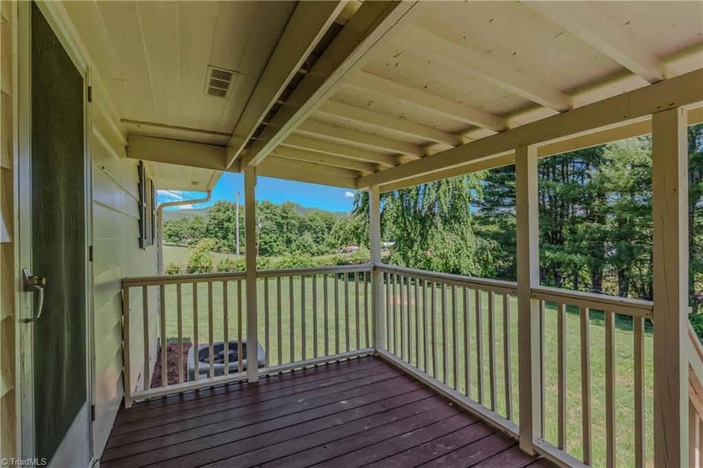 2119 Old Pipers Gap Road Cana, VA 24317 - Photo 34 of 45