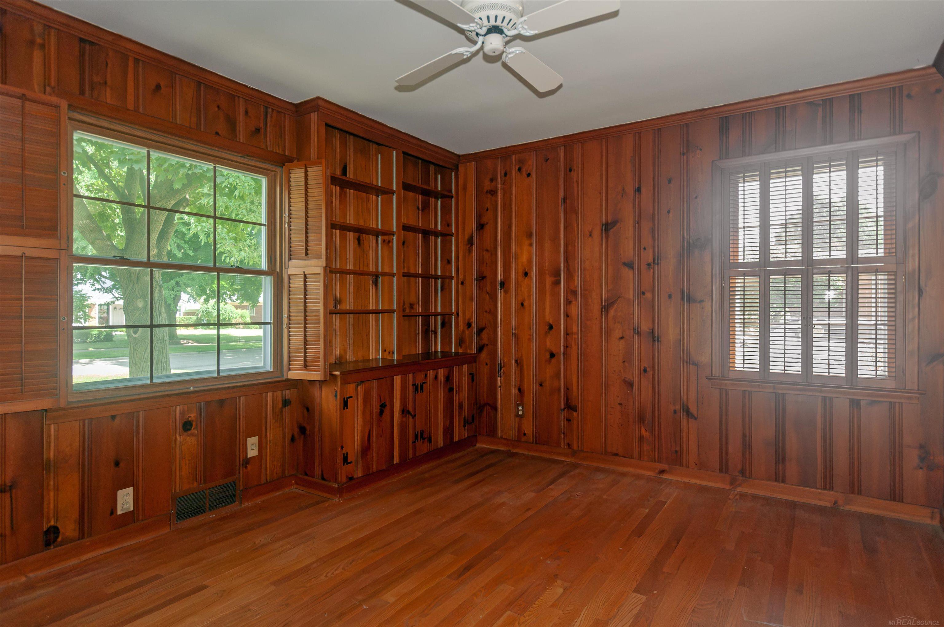 55 Roslyn Road Grosse Pointe, MI 48236 - Photo 26 of 50 50149466-09ab0d0b-ec19-469f-a9dd-e2f41bb6def0.JPG