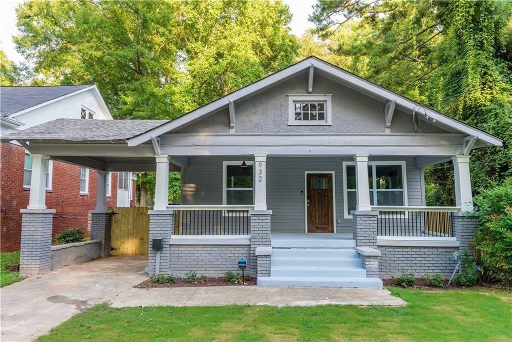 932 Cascade Road Atlanta, GA 30311 - Photo 1 of 1 a front view of a house with a yard