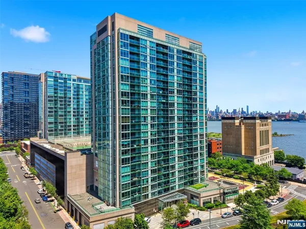 $1,399,000 | 20 Newport Parkway, Unit 2012, Jersey City, NJ 07310