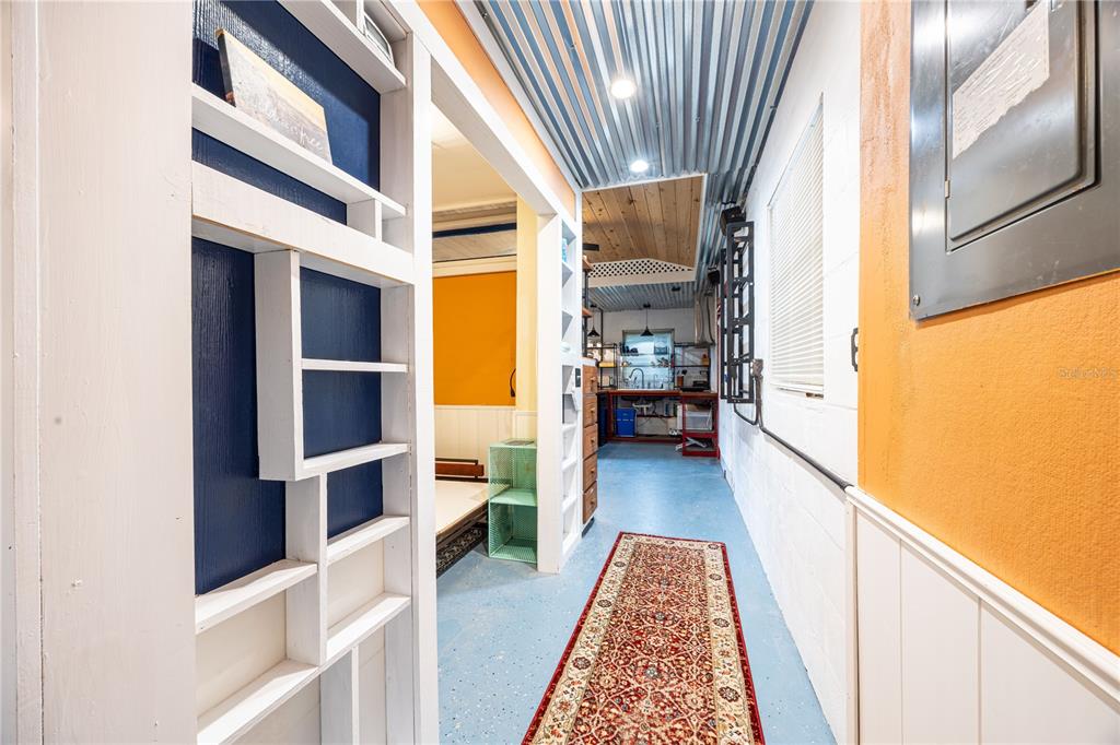 7 55th Street Yankeetown, FL 34498 - Photo 20 of 100 a view of living room with a large window