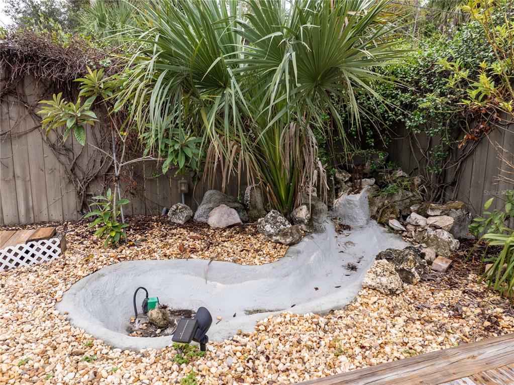 7 55th Street Yankeetown, FL 34498 - Photo 55 of 100 a view of a backyard of the house