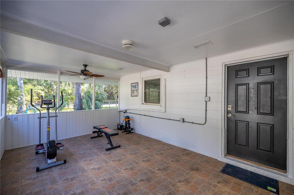 7 55th Street Yankeetown, FL 34498 - Photo 79 of 100 a view of a livingroom with furniture and windows
