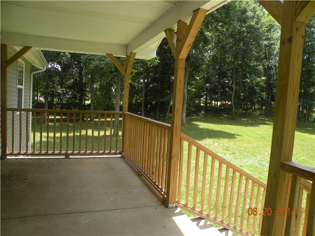 6047 McDaniels Road Springfield, TN 37172 - Photo 7 of 9 Front Porch