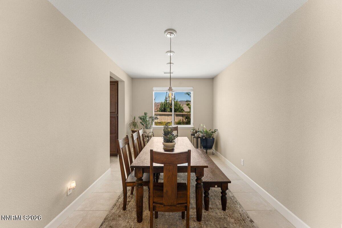 1825 Cholula Drive Reno, NV 89521 - Photo 11 of 26 1825 Cholula- dining room