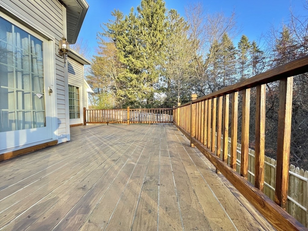 4 Sampson Road Huntington, MA 01050 - Photo 6 of 38