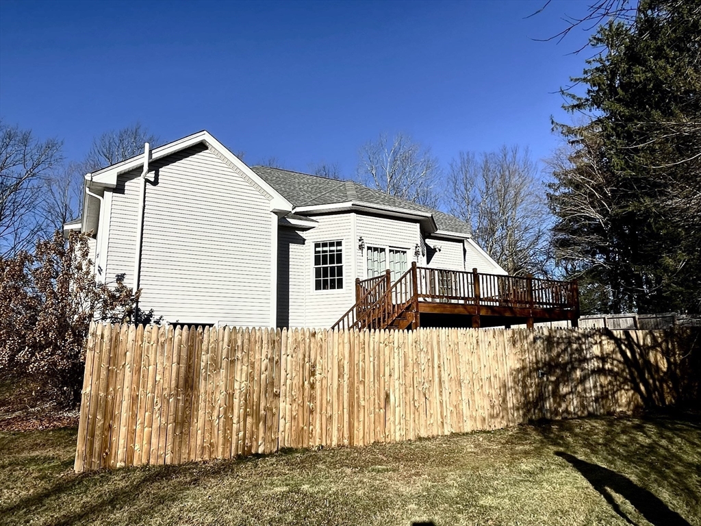 4 Sampson Road Huntington, MA 01050 - Photo 9 of 38