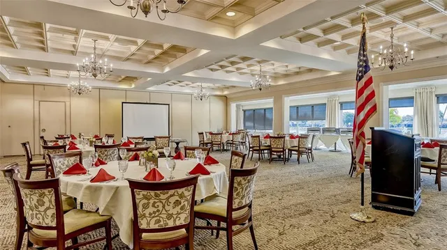 $2,100 | 6505 Stone River Road, Unit 209, Bradenton, FL 34203