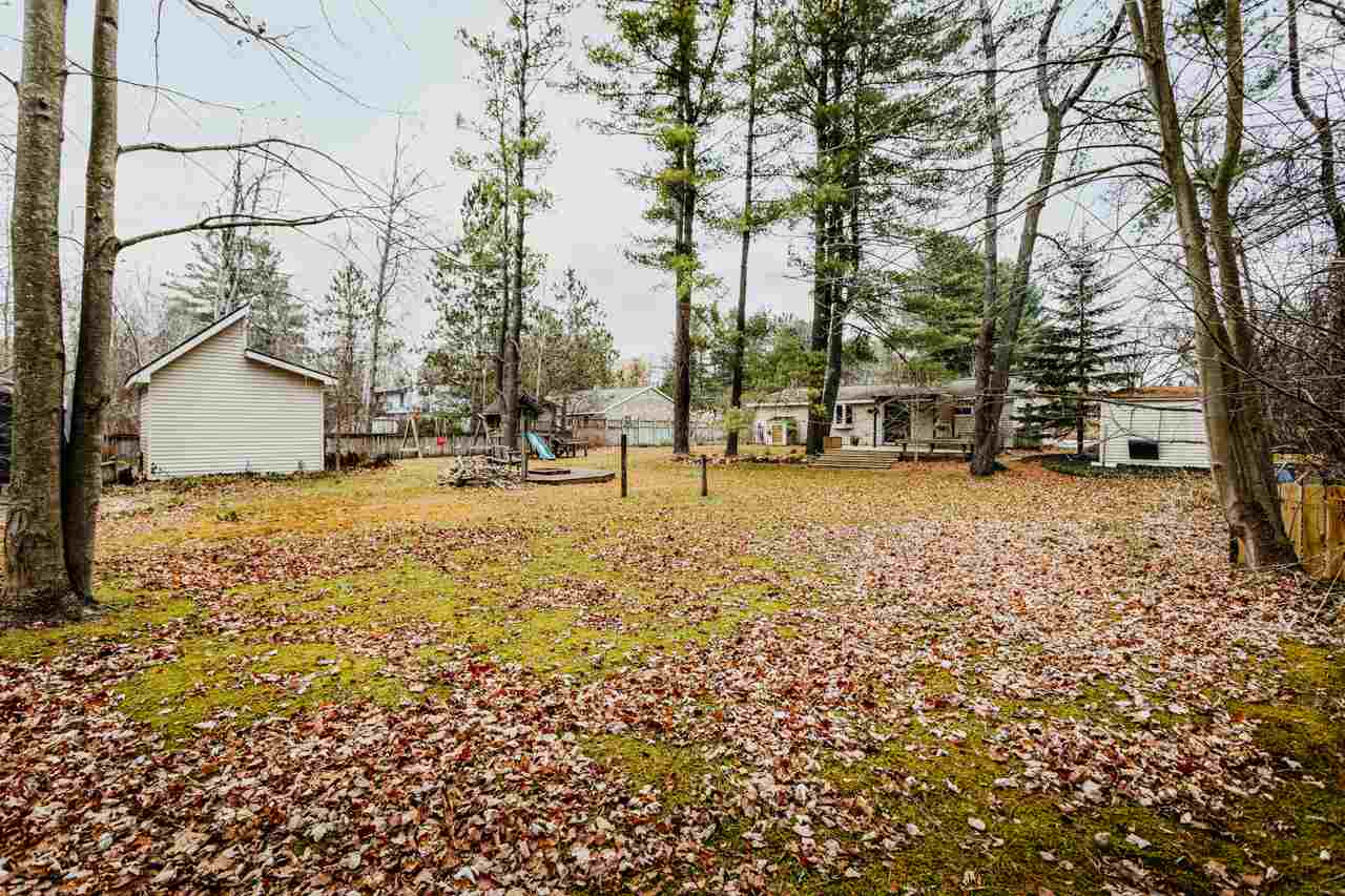 3188 North Three Mile Road Traverse City, MI 49686 - Photo 25 of 29 1881915-24.JPG