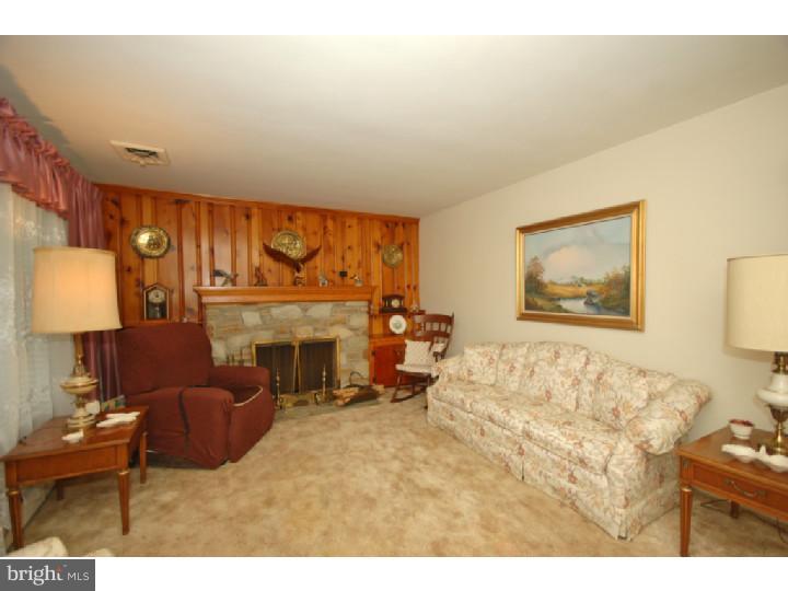 7 Gedney Road Lawrenceville, NJ 08648 - Photo 4 of 17 Kitchen