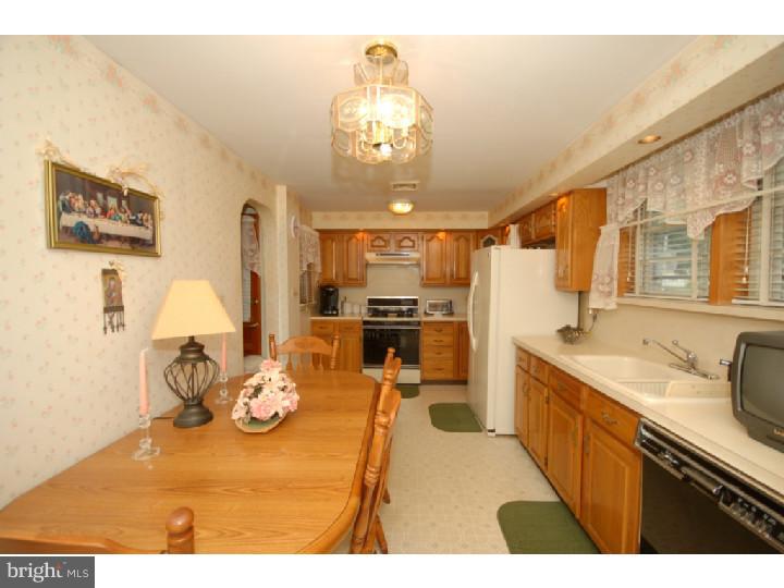 7 Gedney Road Lawrenceville, NJ 08648 - Photo 7 of 17 Bedroom - Main
