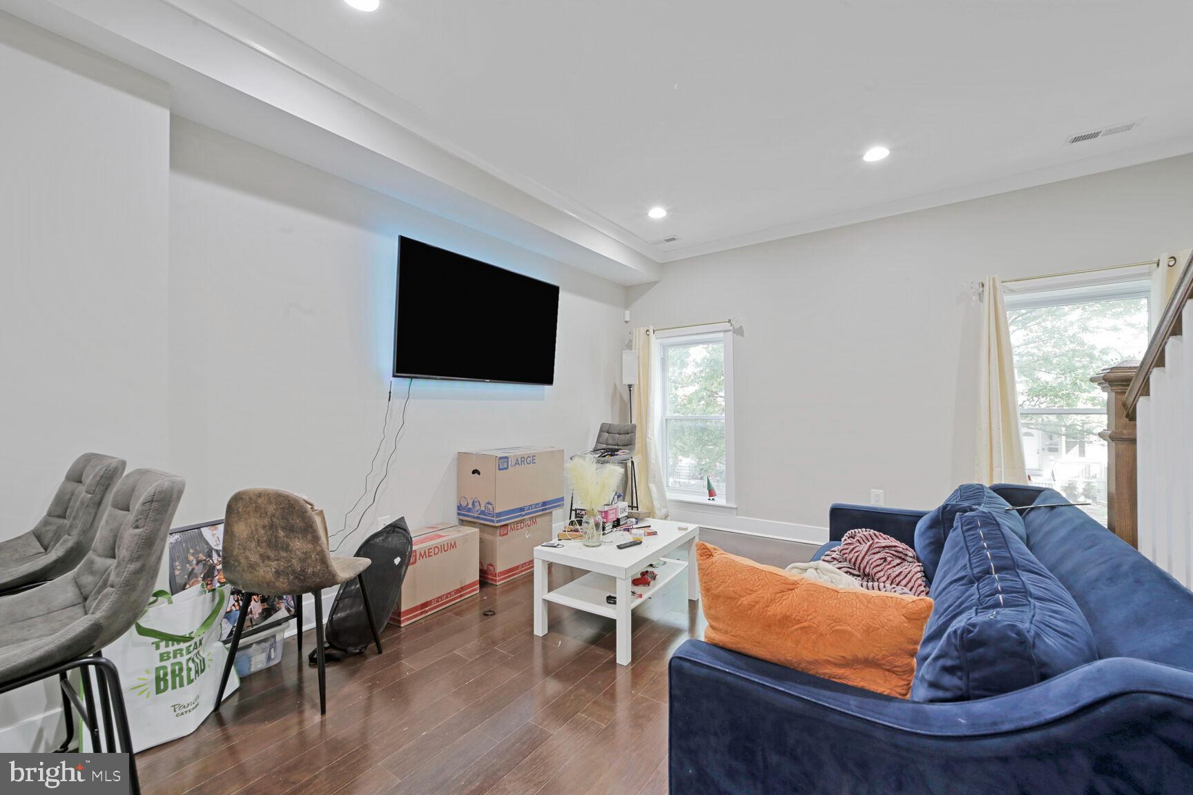 608 Irving Street Northwest, Unit 1 Washington, DC 20010 - Photo 3 of 18 Living Room
