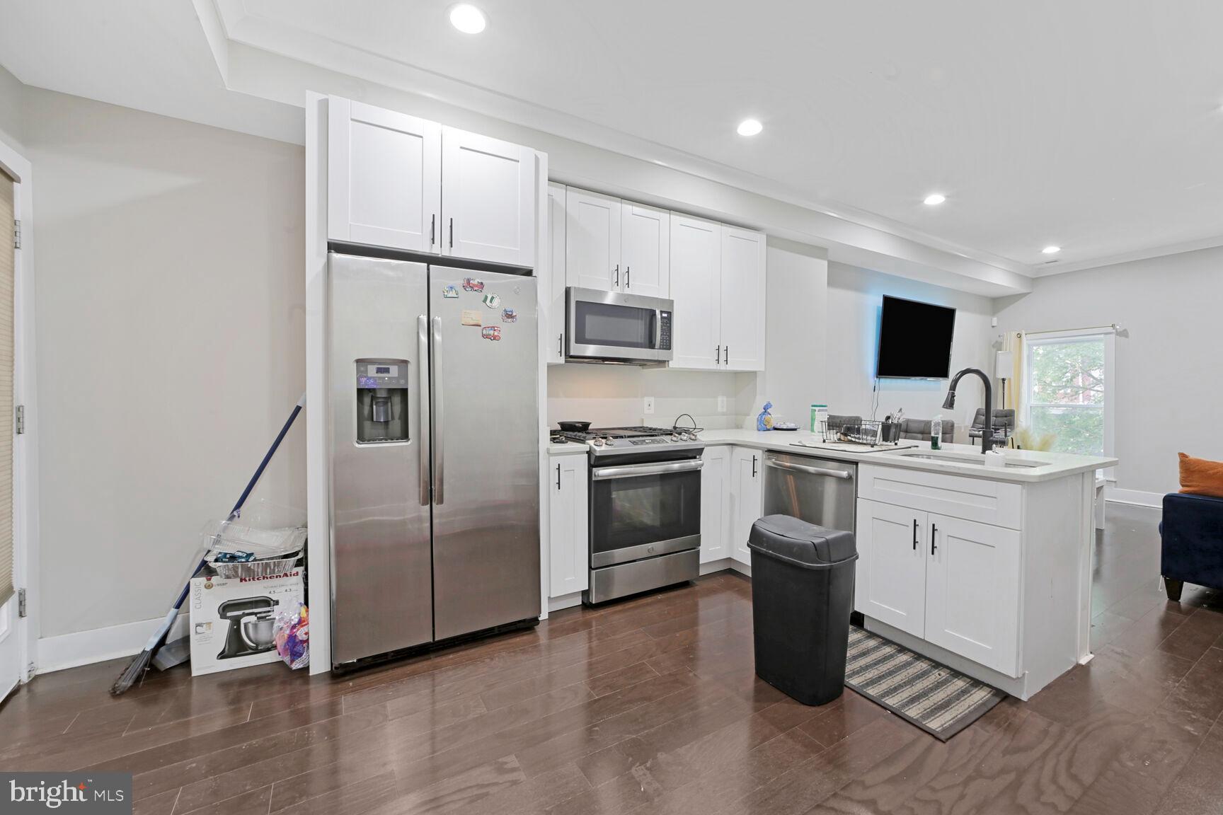 608 Irving Street Northwest, Unit 1 Washington, DC 20010 - Photo 4 of 18 Kitchen