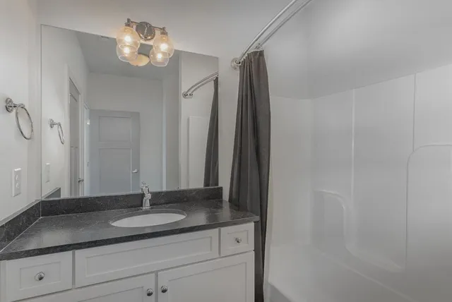 $2,695 | 5802 Maxon Avenue, Nashville, TN 37209