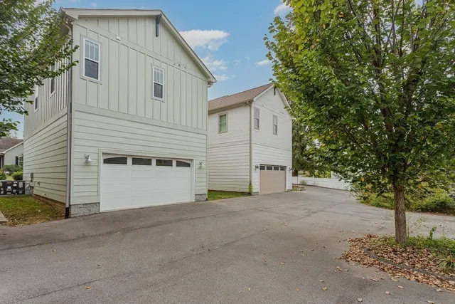 $2,695 | 5802 Maxon Avenue, Nashville, TN 37209