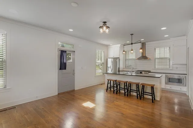 $2,695 | 5802 Maxon Avenue, Nashville, TN 37209