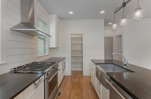 $2,695 | 5802 Maxon Avenue, Nashville, TN 37209