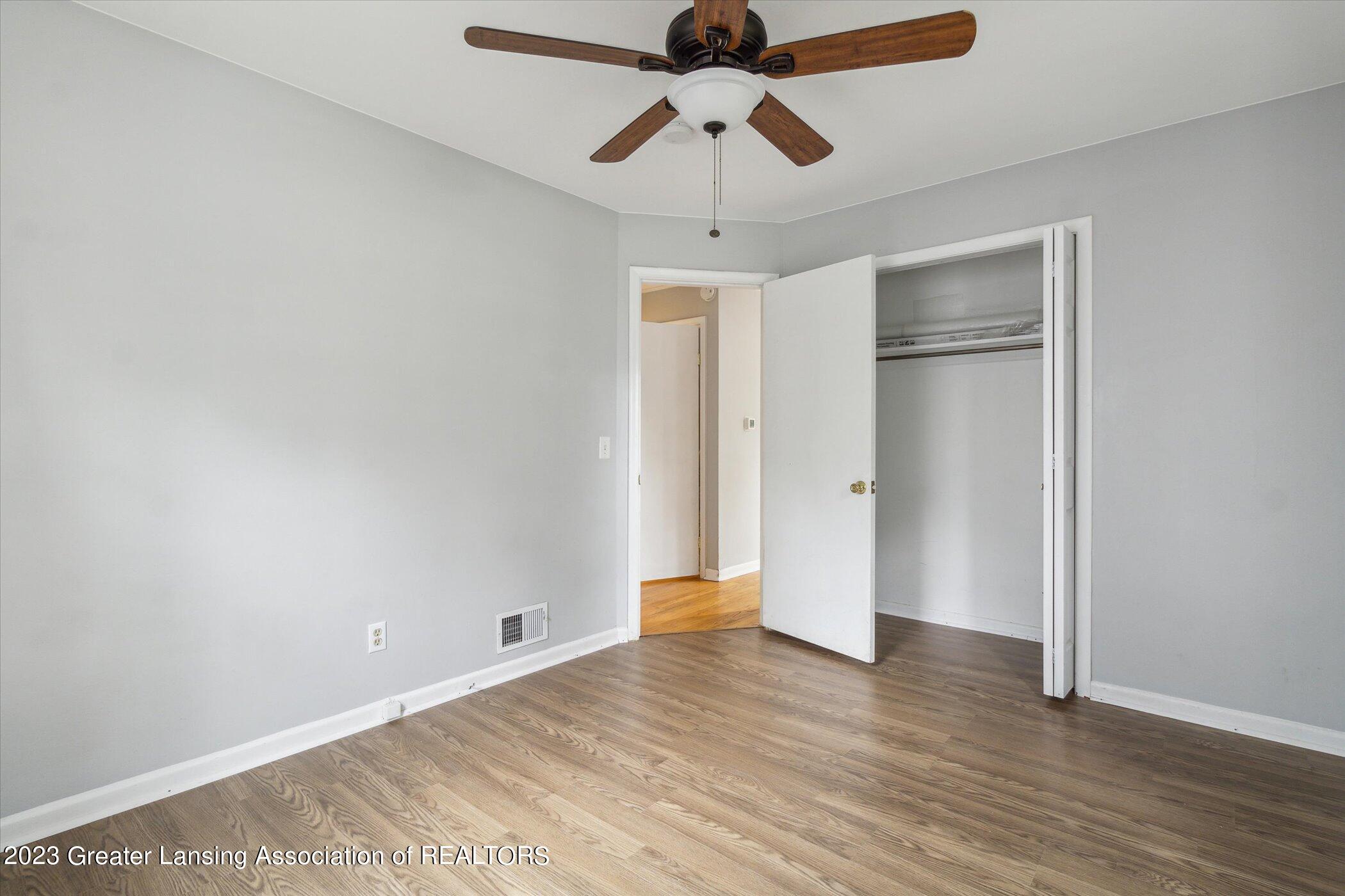 1906 West Rundle Avenue Lansing, MI 48910 - Photo 18 of 47 20-1906-W-Rundle-Ave-Lansing-MI-48910-Wi