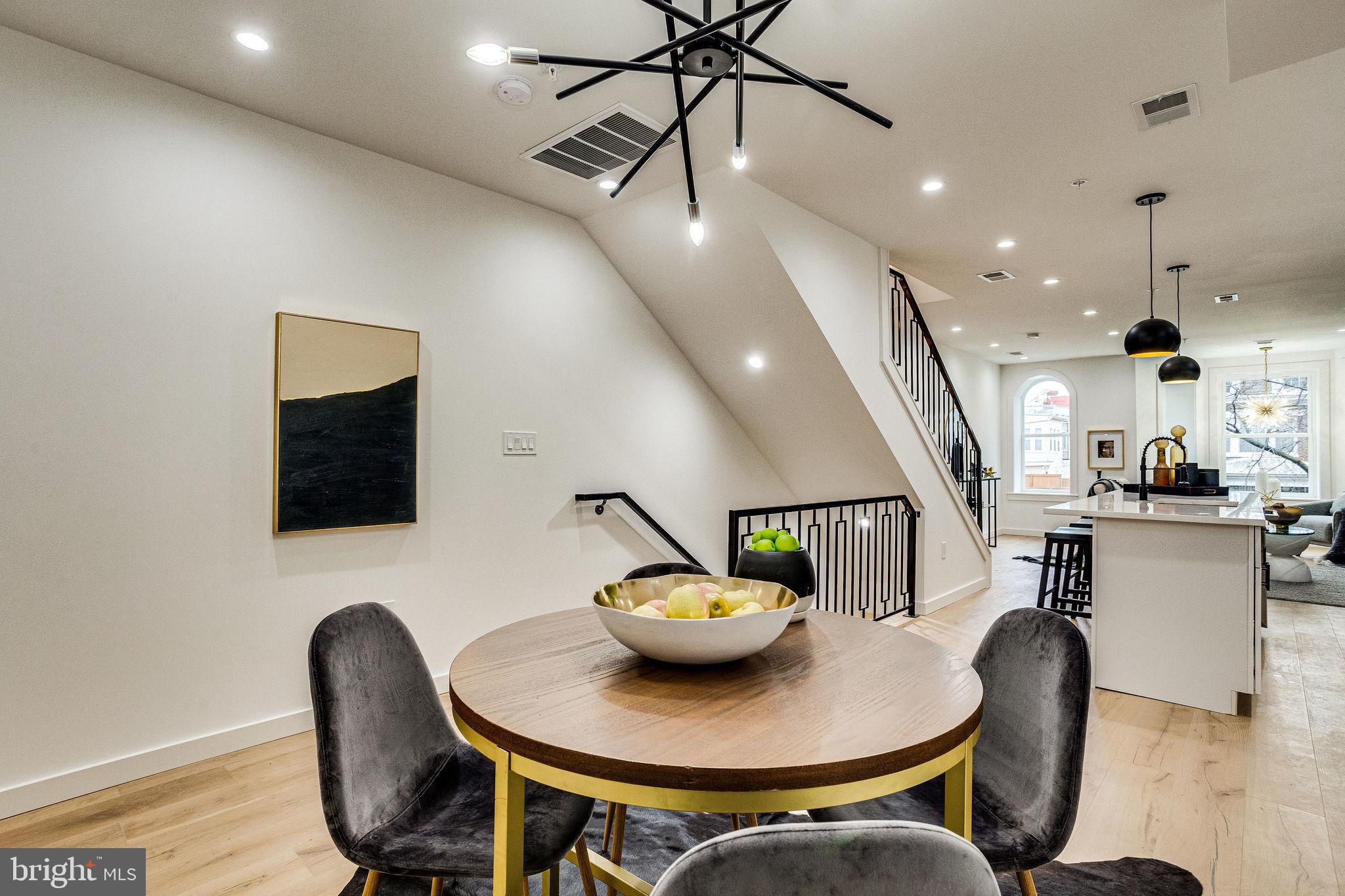 1258 Columbia Road Northwest, Unit 2 Washington, DC 20009 - Photo 13 of 61