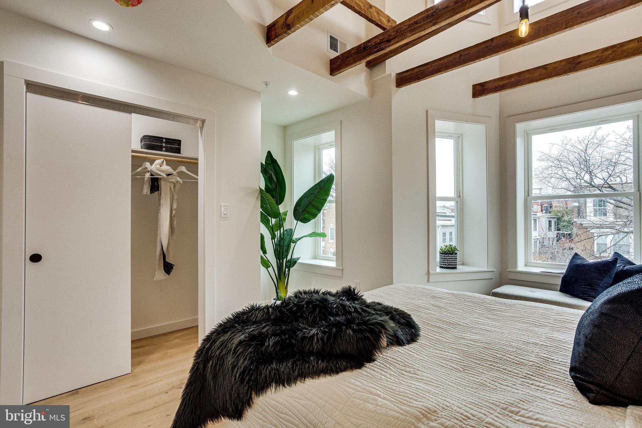 1258 Columbia Road Northwest, Unit 2 Washington, DC 20009 - Photo 23 of 61