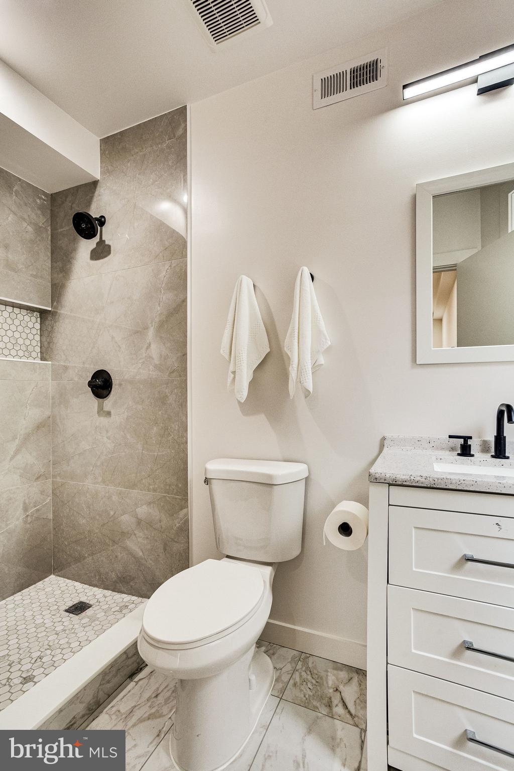 1258 Columbia Road Northwest, Unit 2 Washington, DC 20009 - Photo 28 of 61