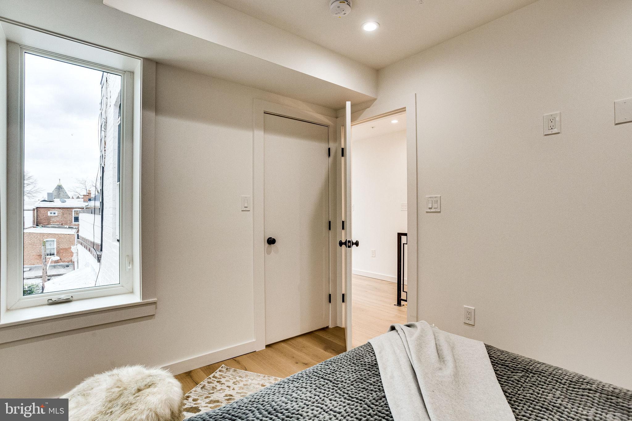 1258 Columbia Road Northwest, Unit 2 Washington, DC 20009 - Photo 36 of 61