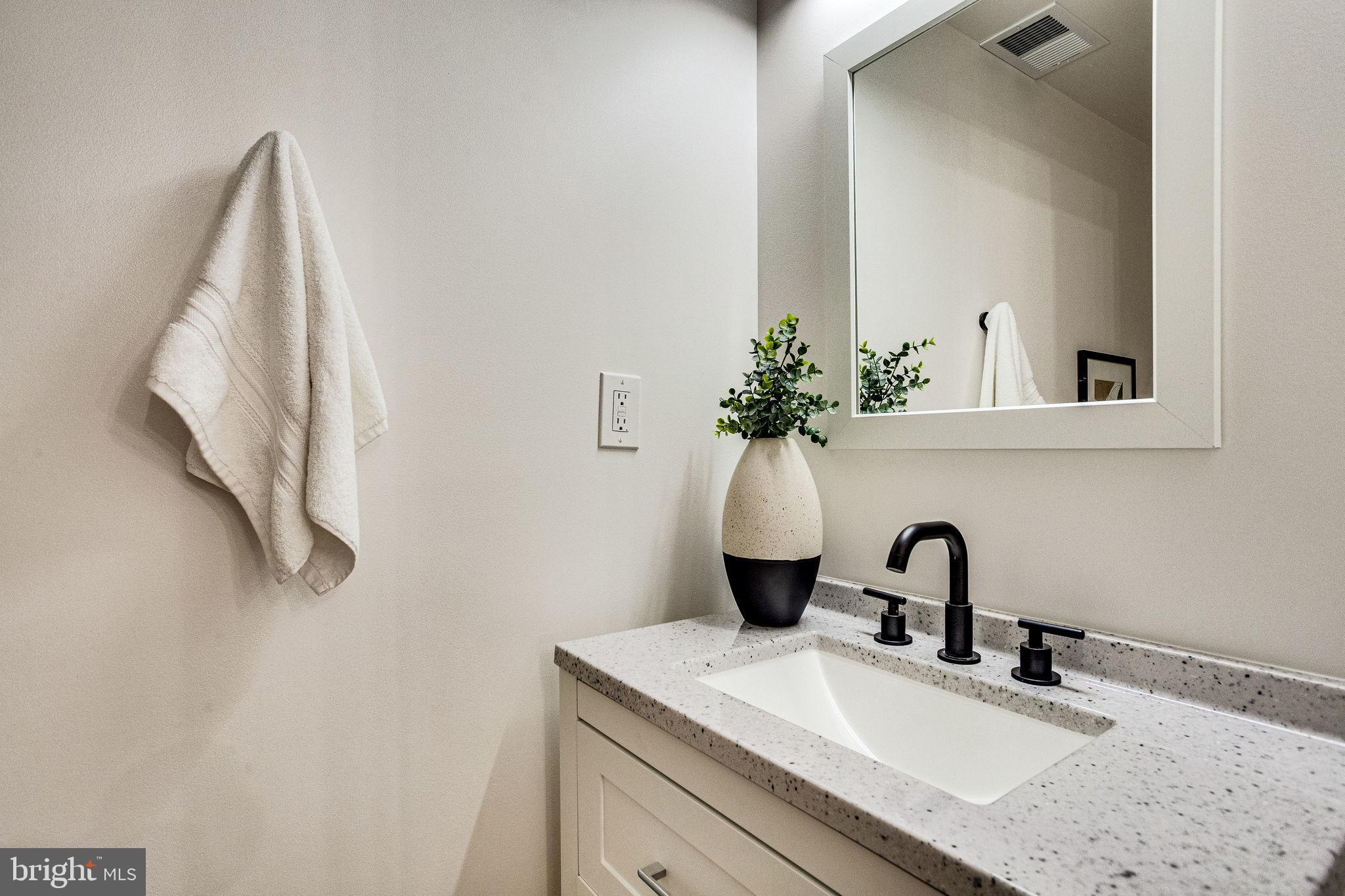 1258 Columbia Road Northwest, Unit 2 Washington, DC 20009 - Photo 45 of 61