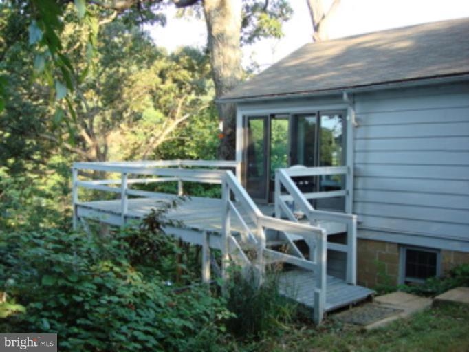 1534 Briarcliff Road Arnold, MD 21012 - Photo 14 of 15 Deck