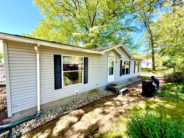 $236,000 | 811 North Lavinia Street, Ludington, MI 49431