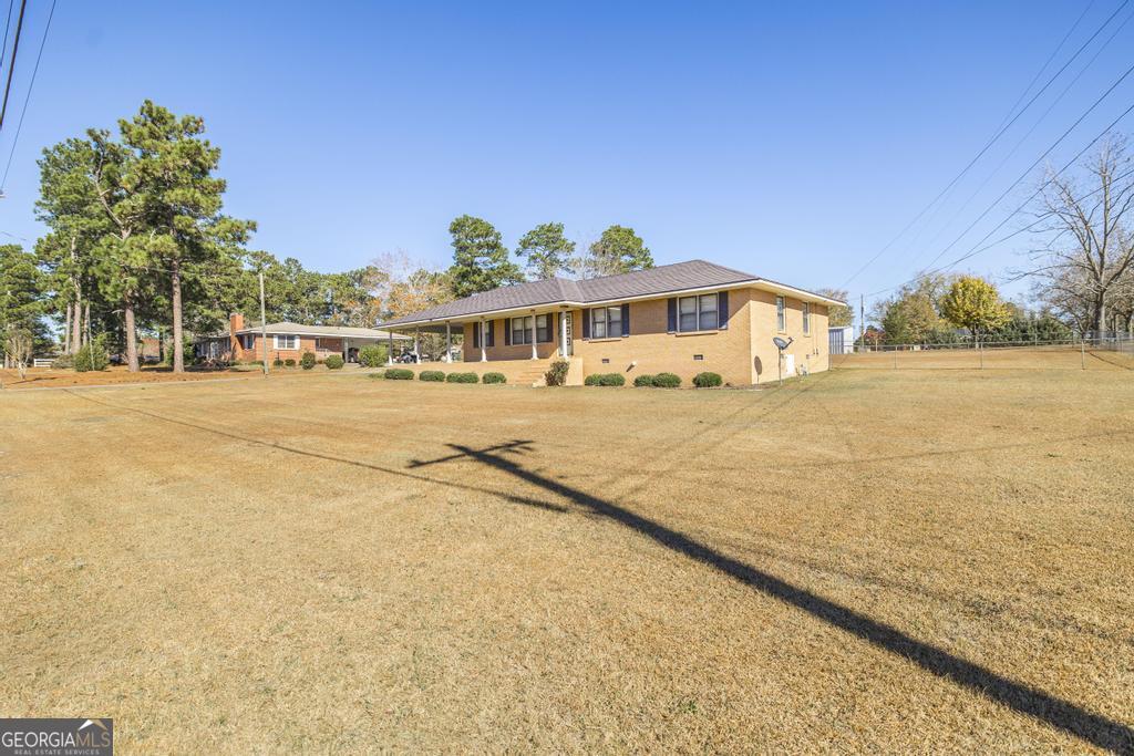 172 Old Eastman Road Cochran, GA 31014 - Photo 12 of 60 a view of an ocean