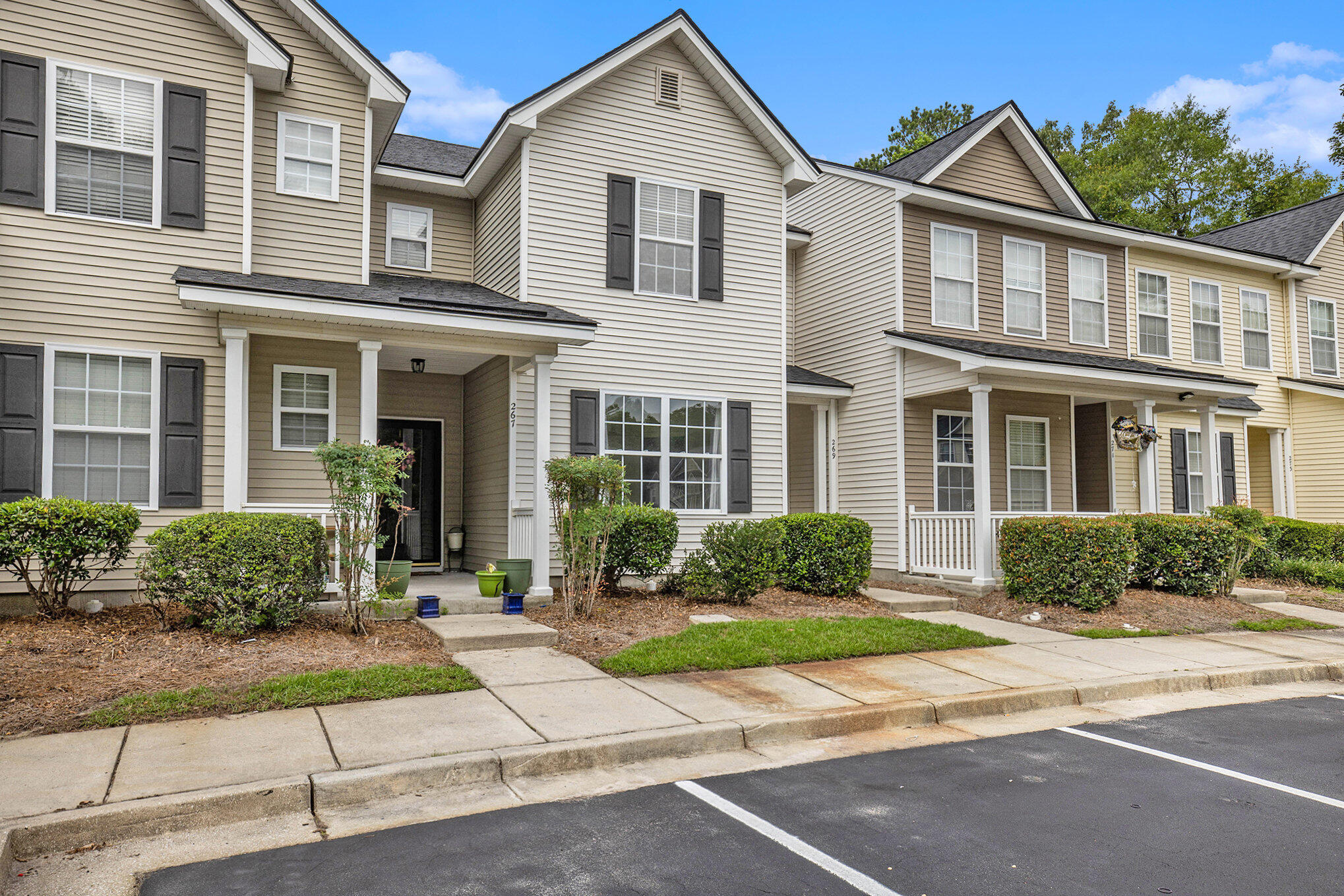 269 Brookshire Road Goose Creek, SC 29445 - Photo 1 of 26 001_604a9373-1