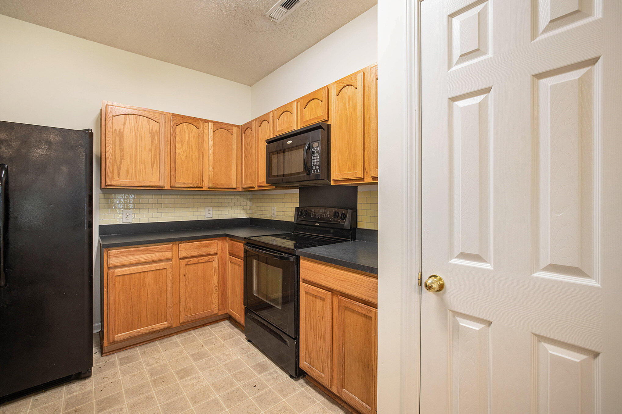 269 Brookshire Road Goose Creek, SC 29445 - Photo 12 of 26 015_604a9334