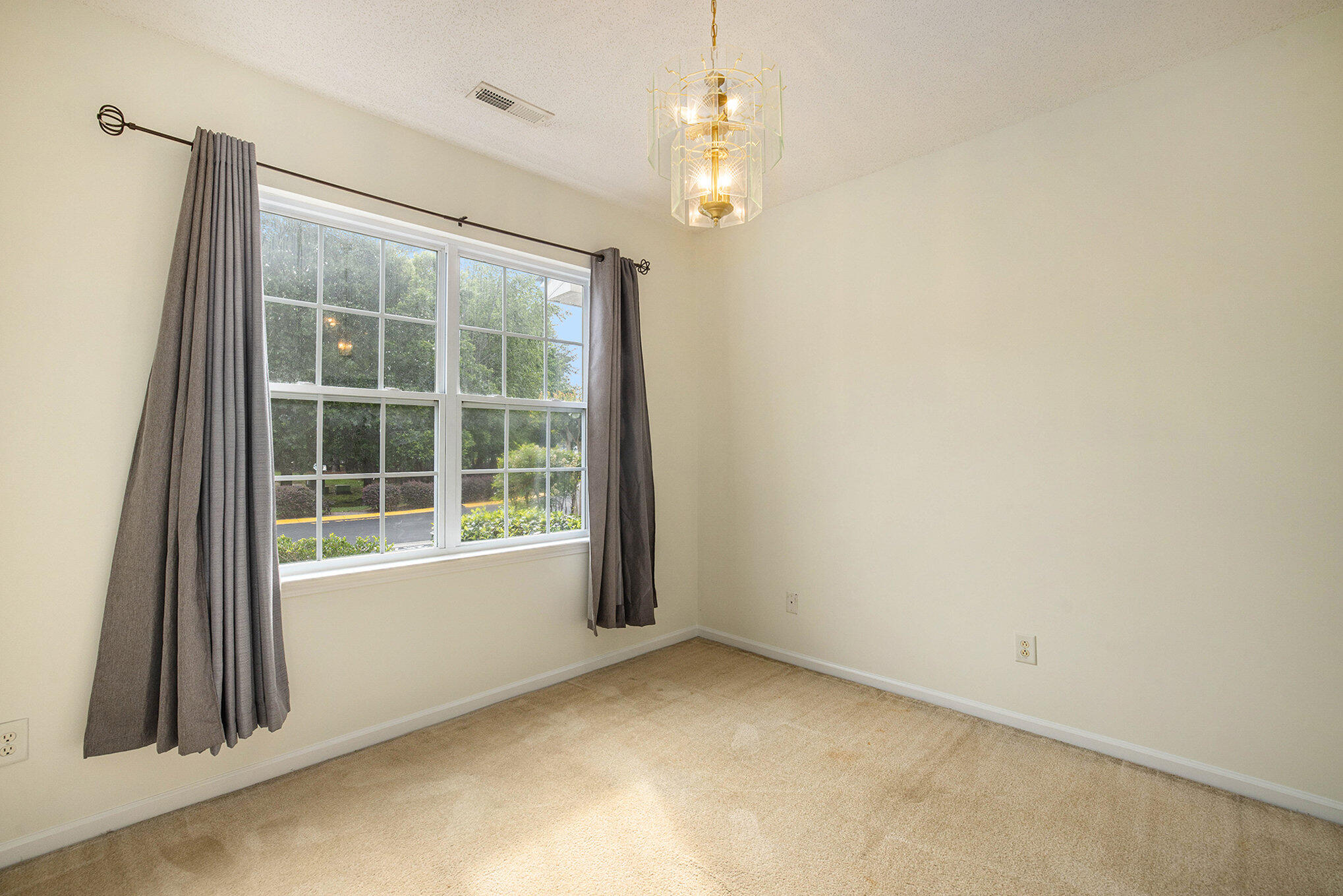 269 Brookshire Road Goose Creek, SC 29445 - Photo 5 of 26 007_604a9348
