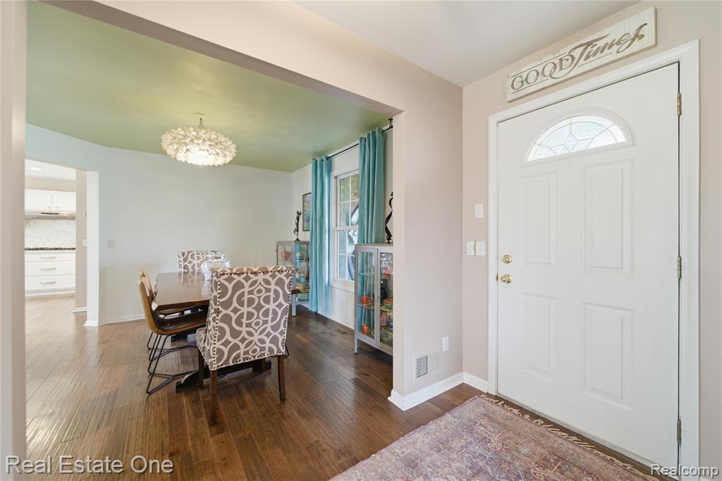 3181 Aspen Ridge Court Howell, MI 48843 - Photo 4 of 50 Gallery Image 4