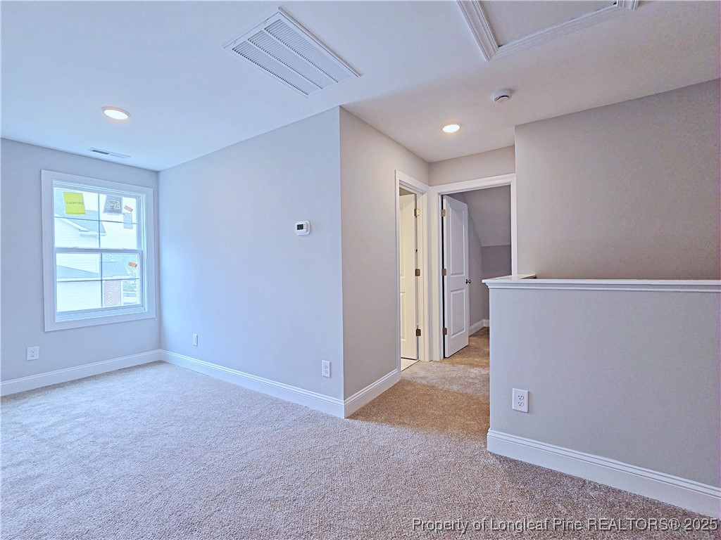 940 Kensington Park Road Fayetteville, NC 28311 - Photo 23 of 41 a view of livingroom with window