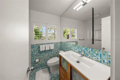 $1,445,000 | 1780 Spring Creek Drive, Sarasota, FL 34239