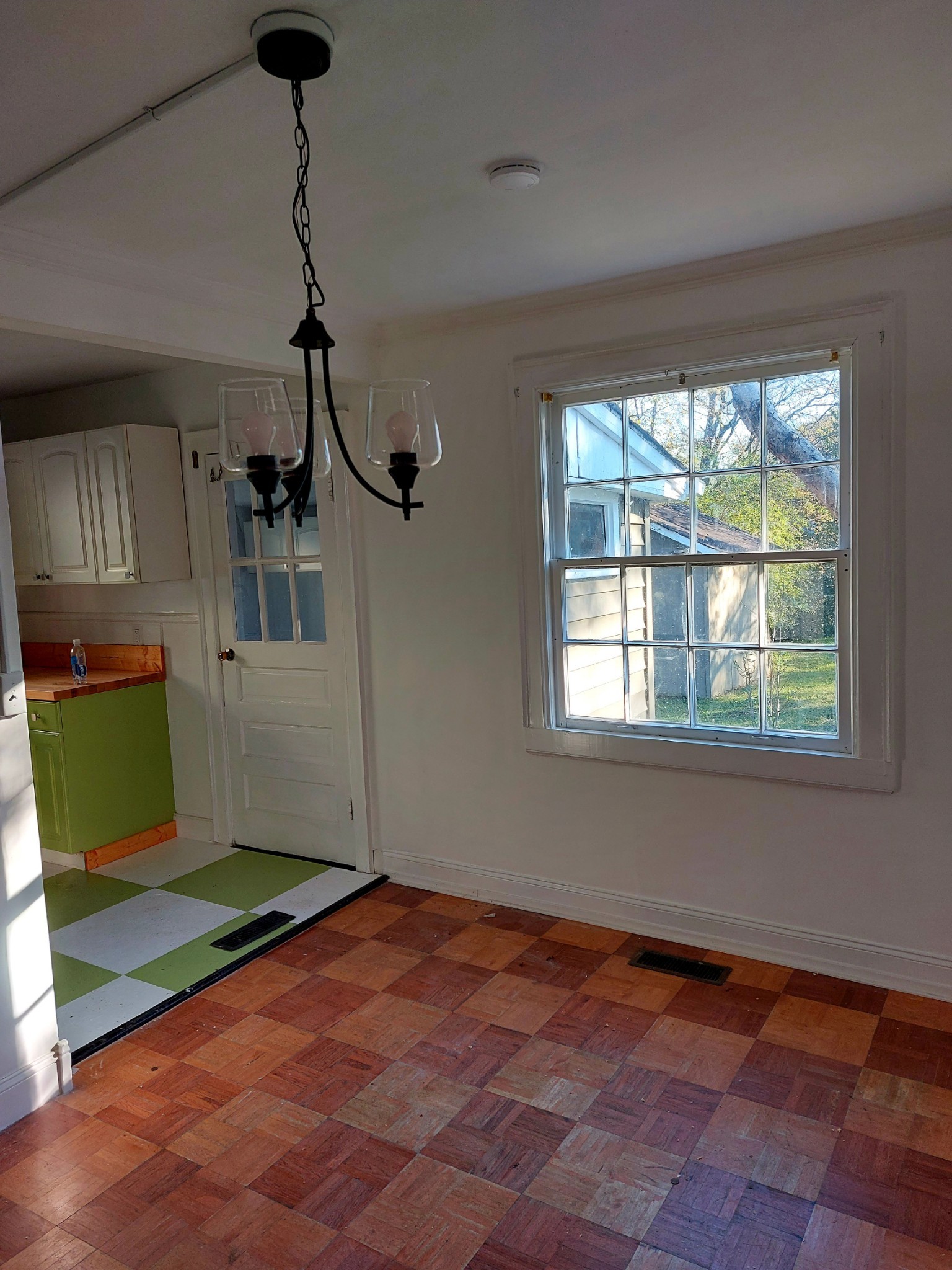 324 Harrington Avenue Madison, TN 37115 - Photo 9 of 12 a view of a room with gym equipment and windows