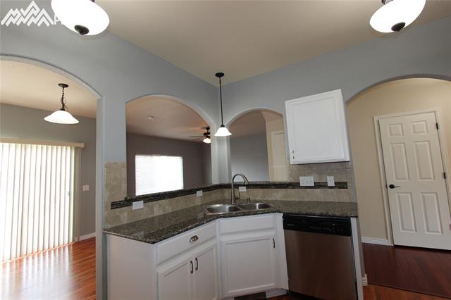 6895 Red Cardinal Loop Colorado Springs, CO 80908 - Photo 7 of 30 Gallery Image 7